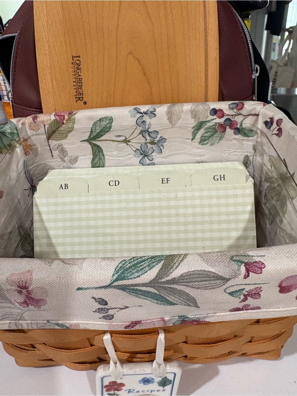 Longaberger Recipe Basket with Floral Fabric recipe cards plastic insert 
2002 - Picture 5 of 9